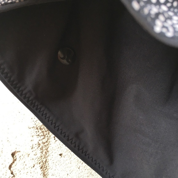 Lululemon Reversible Short - Picture 7 of 12